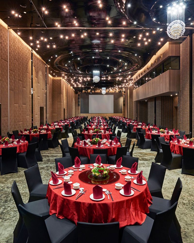 round-table-ballroom